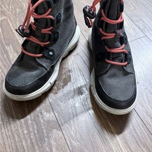 Sorel Kids Gray Suede Boots with Pink Laces